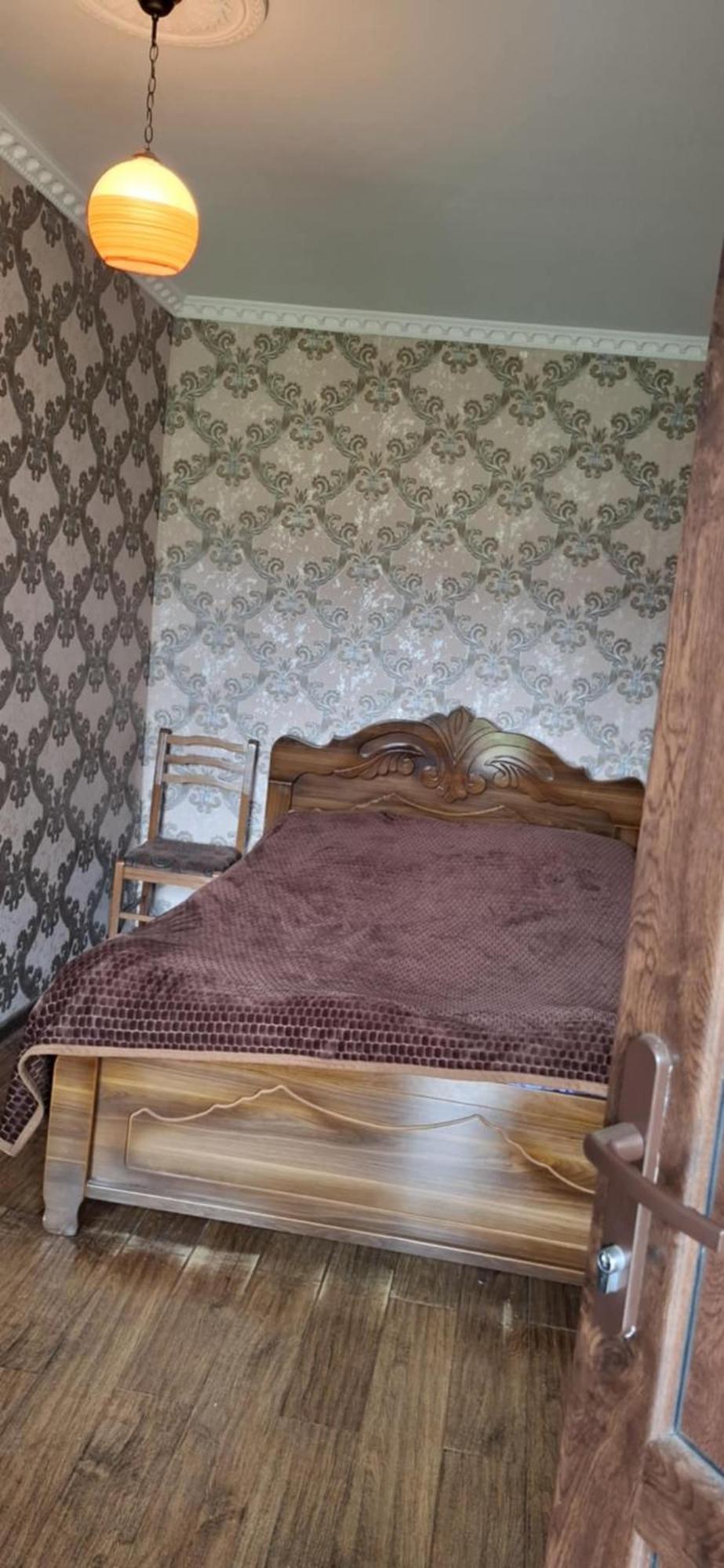 Valodia Guest House In Mestia Bagian luar foto